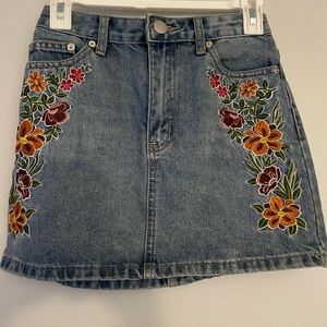 Jean mini skirt
